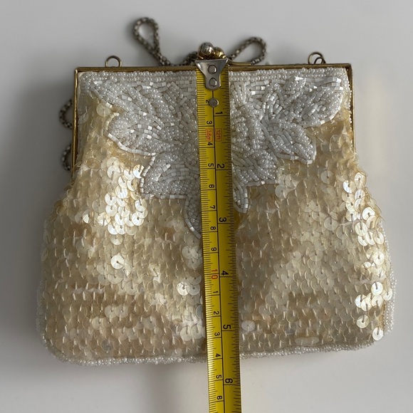 La Regale Cream and Silver Sequin Clutch - Picture 10 of 10